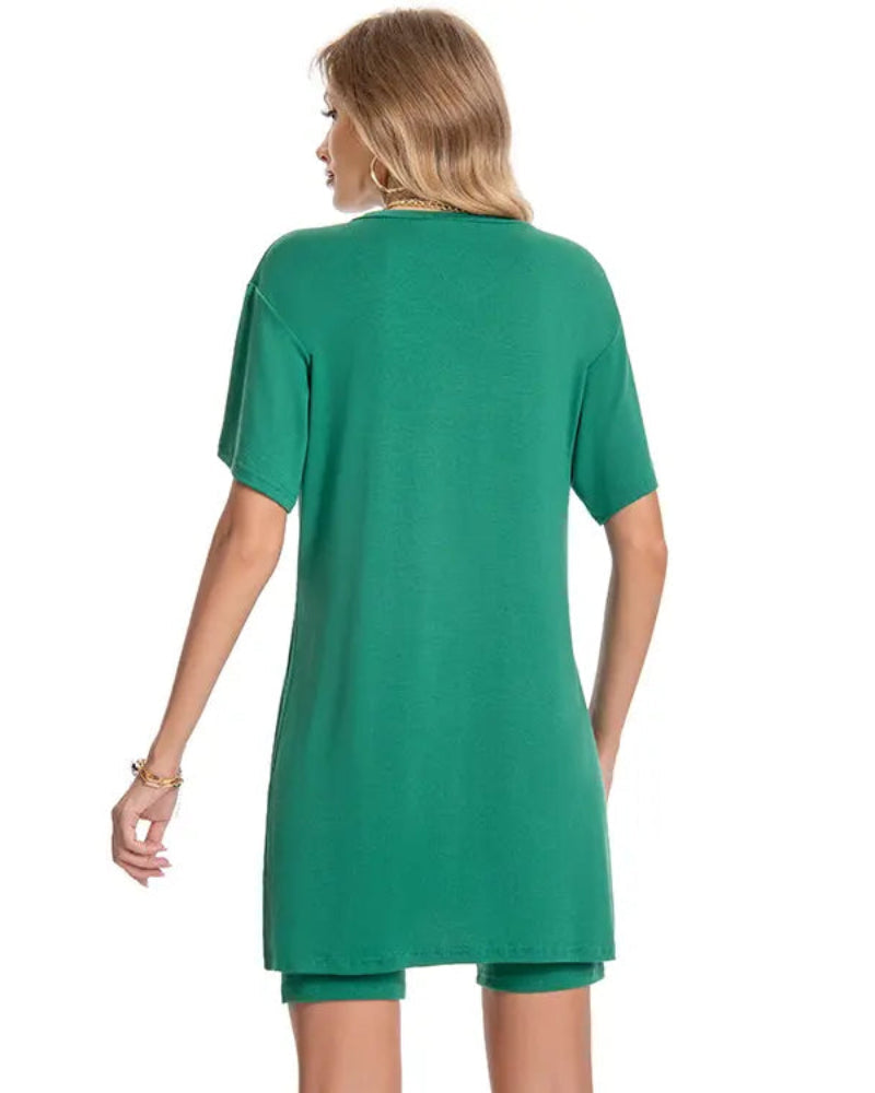 Women's Summer Casual Set: Loose T-Shirt and Biker Shorts – Reversible Athleisure Set